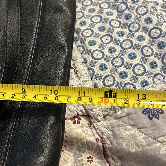 The Sak leather cross body bag - Picture 5 of 12